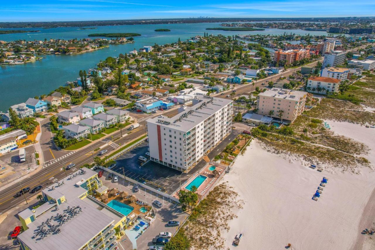 Sea Breeze 608 Lägenhet St. Pete Beach Exteriör bild